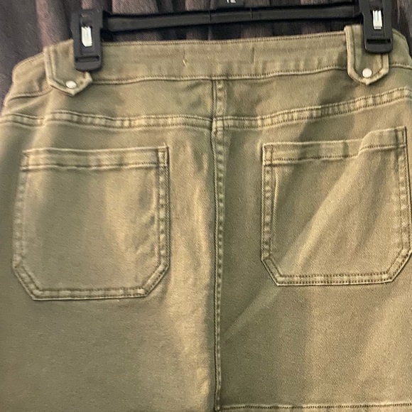 NWT Rebecca Minkoff Jean Skirt, size 30. - Picture 9 of 9